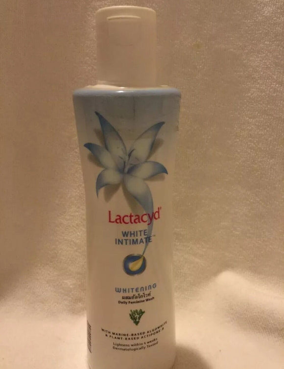 Lactacyd White Intimate Vaginal Whitening Daily Feminine Wash 250ml